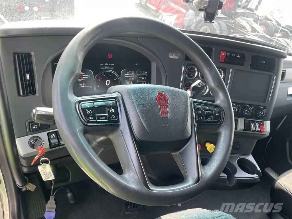 Kenworth T 680 Prime Movers