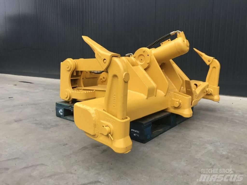 Komatsu D53 Scarifiers