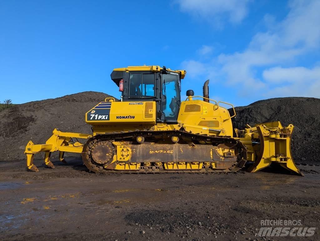 Komatsu D71PXi-24 Crawler dozers