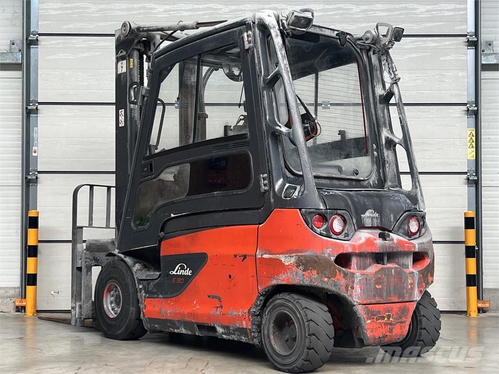 Linde E30L-01 Electric forklift trucks