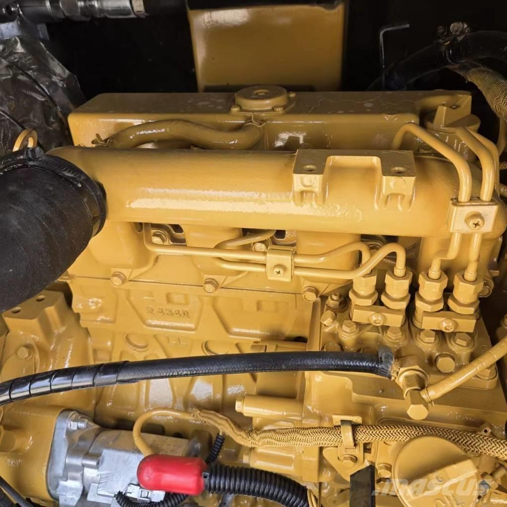 CAT 305 Mini excavators < 7t (Mini diggers)