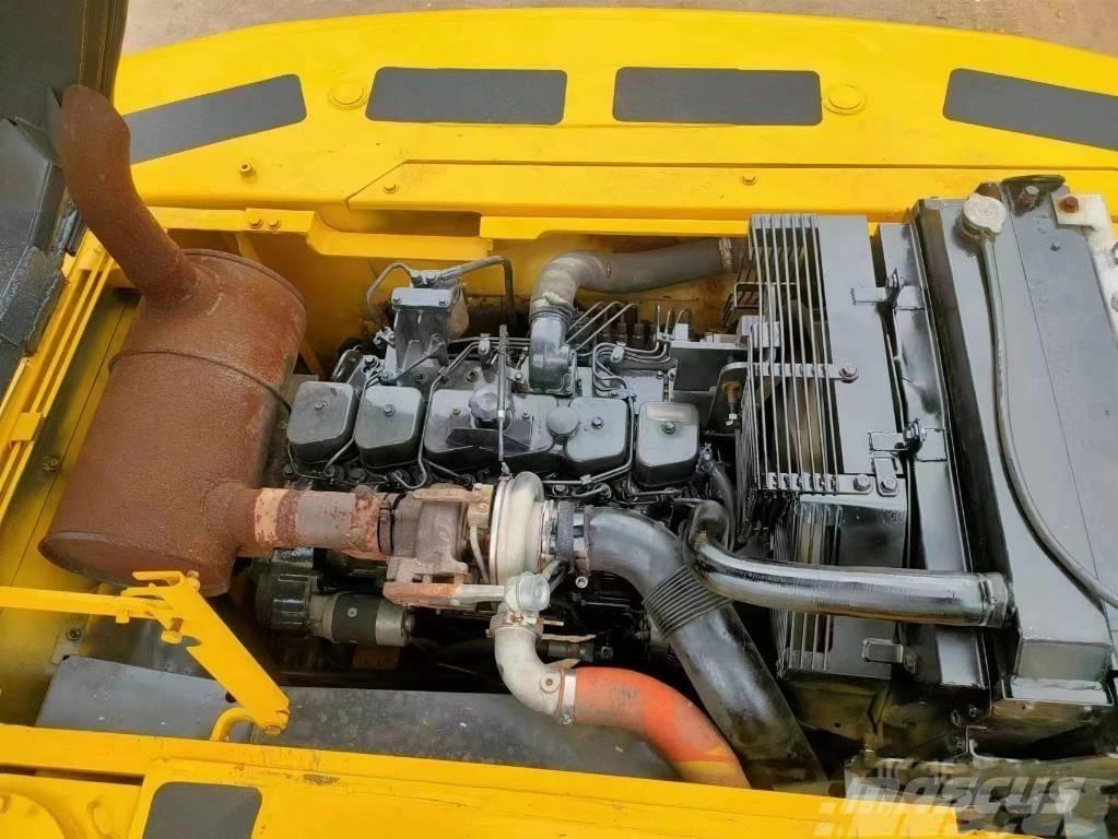 Komatsu PC 220-7 Crawler excavators