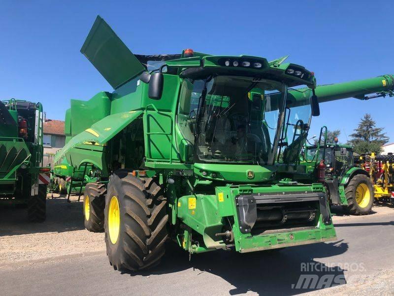 John Deere S770 Combine harvesters