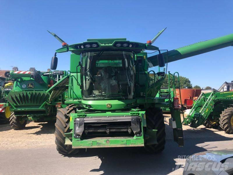 John Deere S770 Combine harvesters