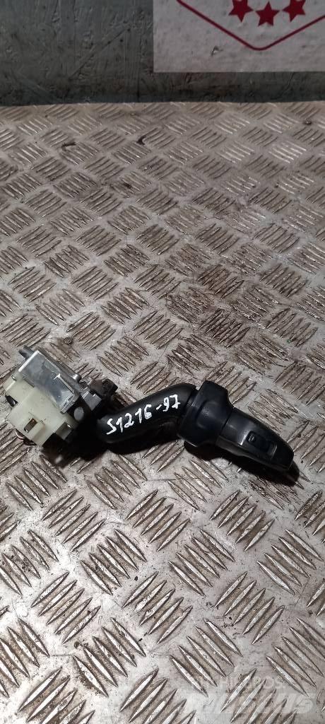 Scania R 440    1858199 Cabins and interior