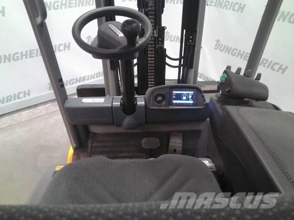 Jungheinrich EFG 215 Electric forklift trucks