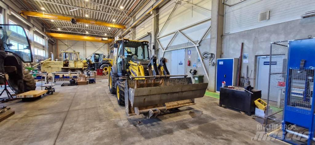 Komatsu WB 93 R Backhoe