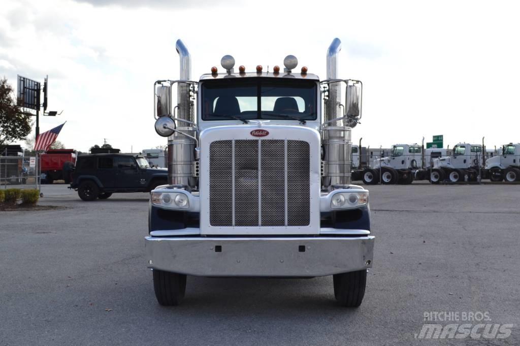 Peterbilt 389 Prime Movers