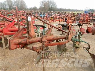 Kverneland 3 Ploughs