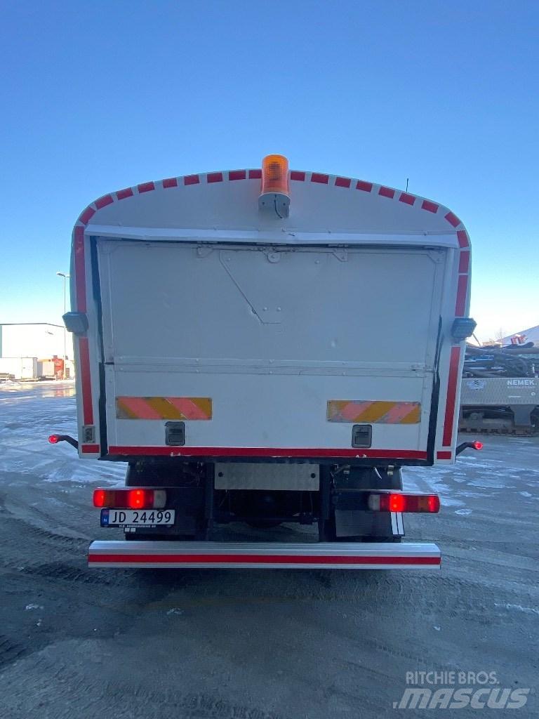 Scania 124 C 360 Tanker trucks