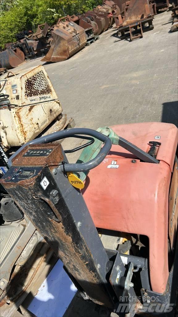 Husqvarna LG504 Plate compactors