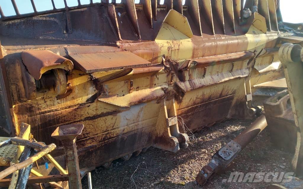 CAT D 11 N Crawler dozers
