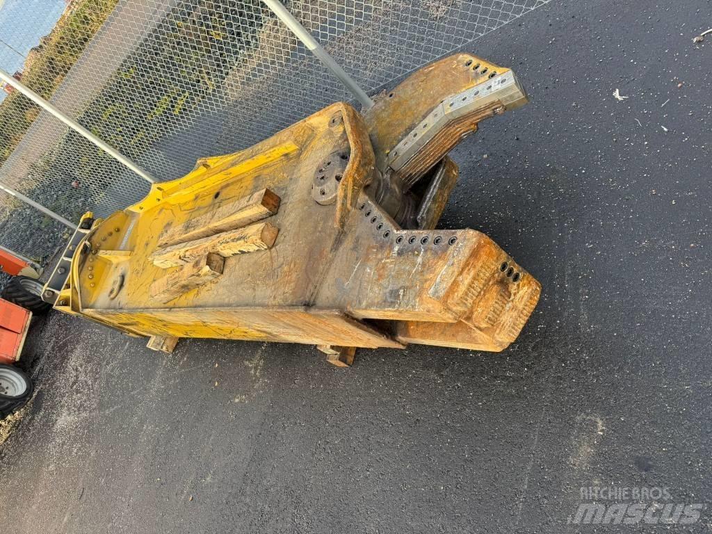  Arox EHS39 Crushers