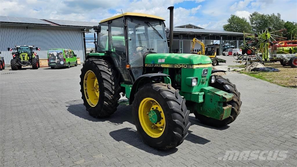 John Deere 2040A Tractors