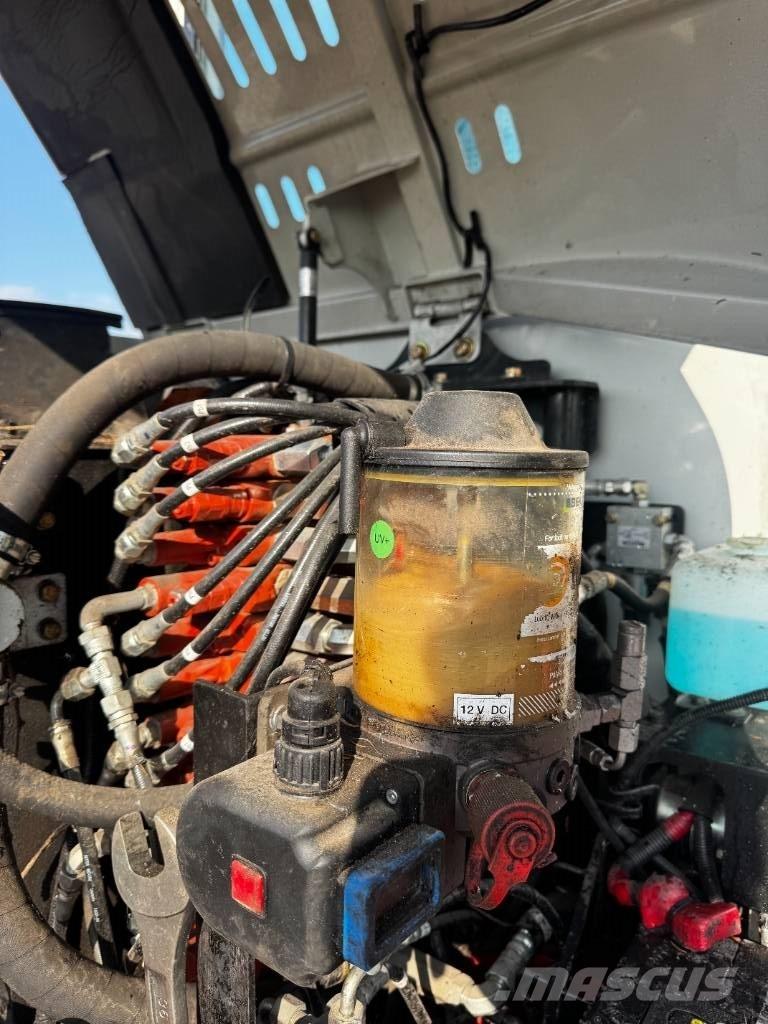 Takeuchi TB 260 Crawler excavators