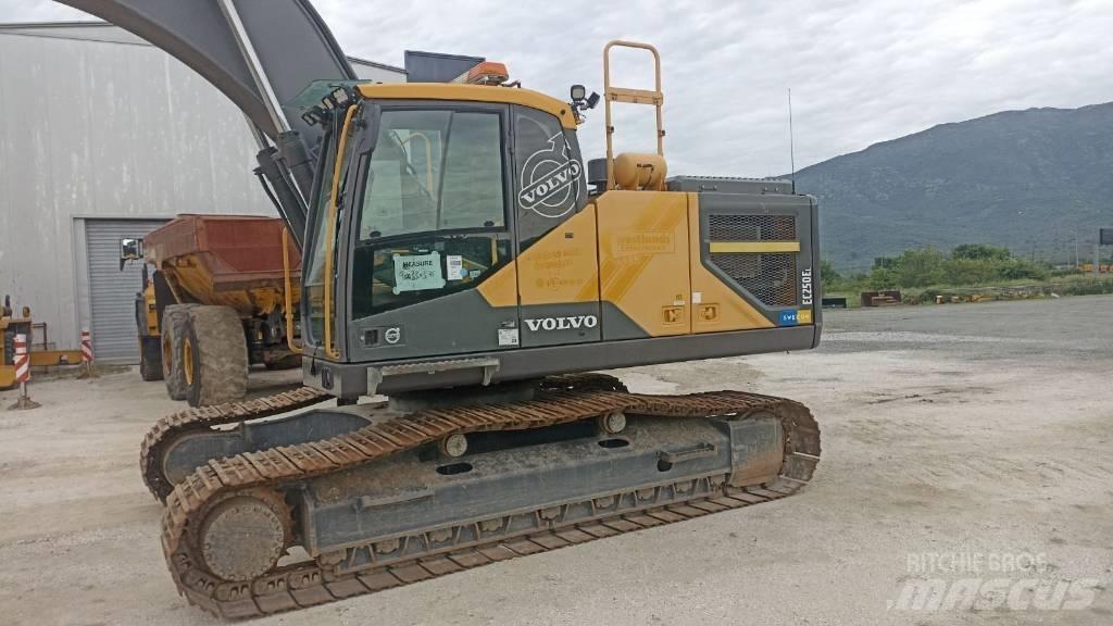 Volvo EC 250 EL Crawler excavators