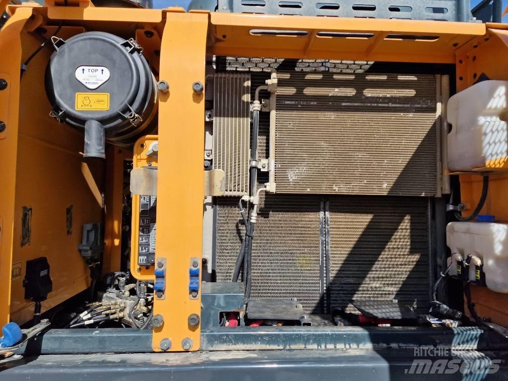Hyundai HX 220 L Crawler excavators