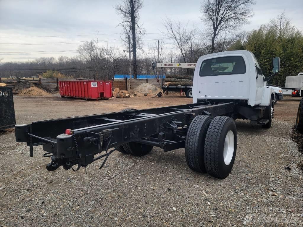 GMC C8500 Chassis Cab trucks