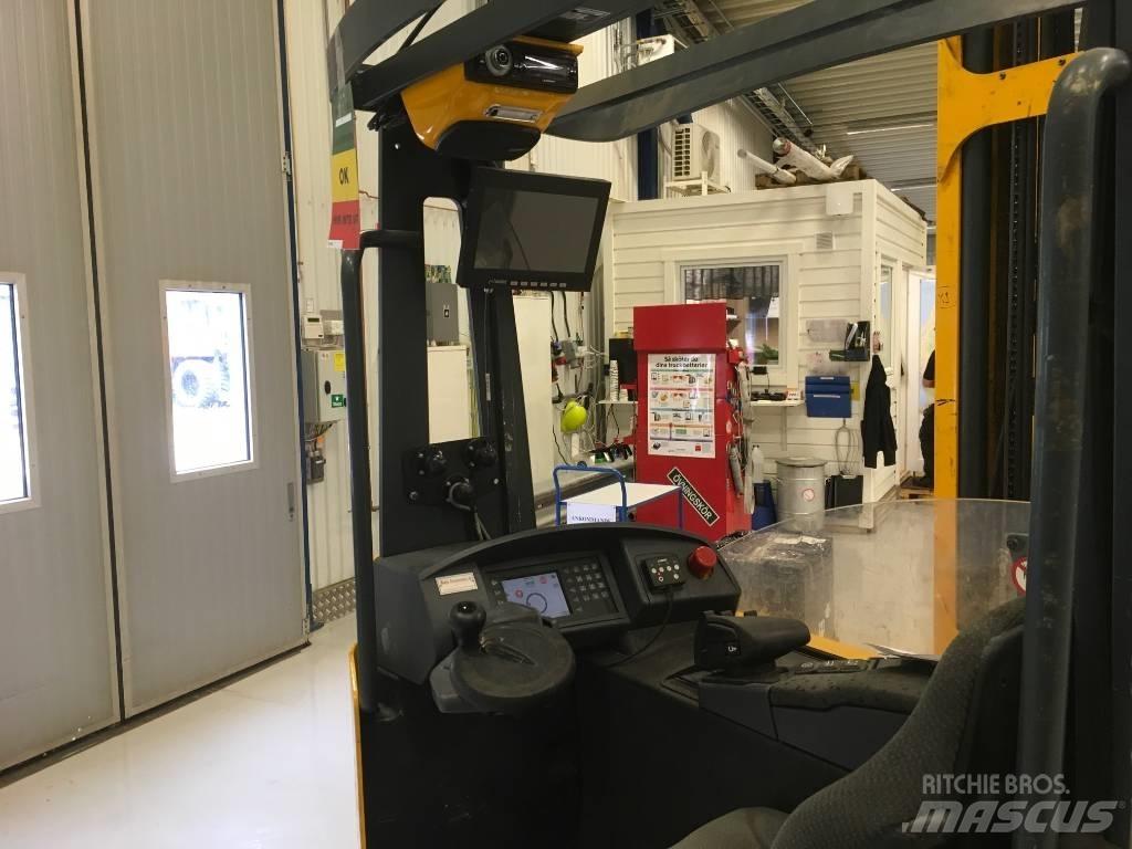 Jungheinrich ETV 216 Reach truck