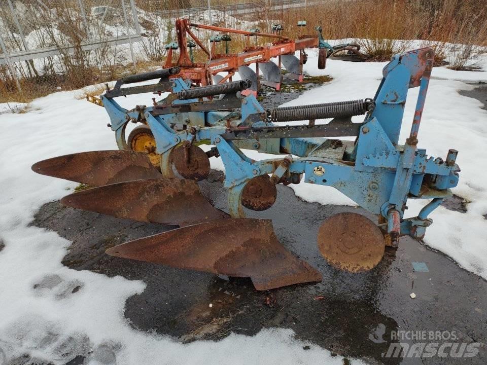 Överum 3-siipinen Ploughs