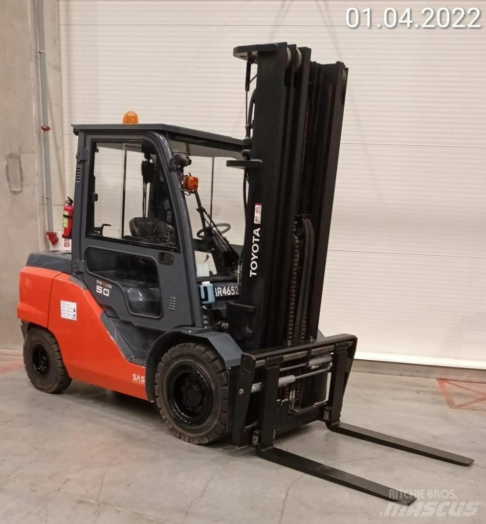 Toyota 40-8FD50N Diesel trucks