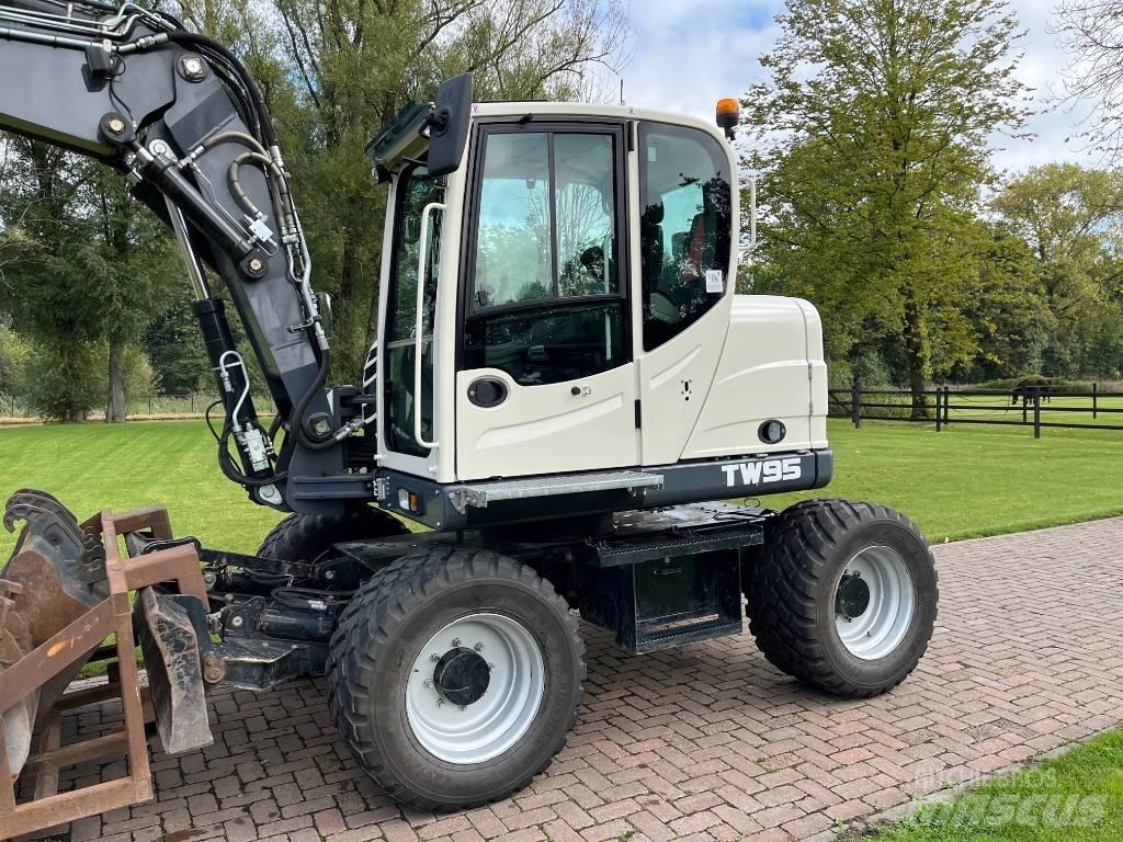 Terex Schaeff TW 95 Mini excavators  7t - 12t