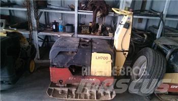 Dynapac LH700 Plate compactors
