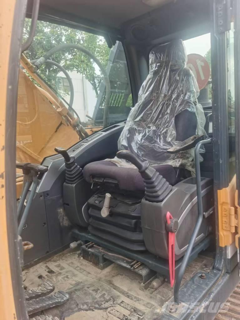 Hyundai R220LC-9S Crawler excavators