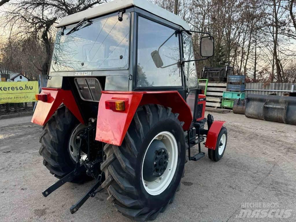 Zetor 7711 Tractors