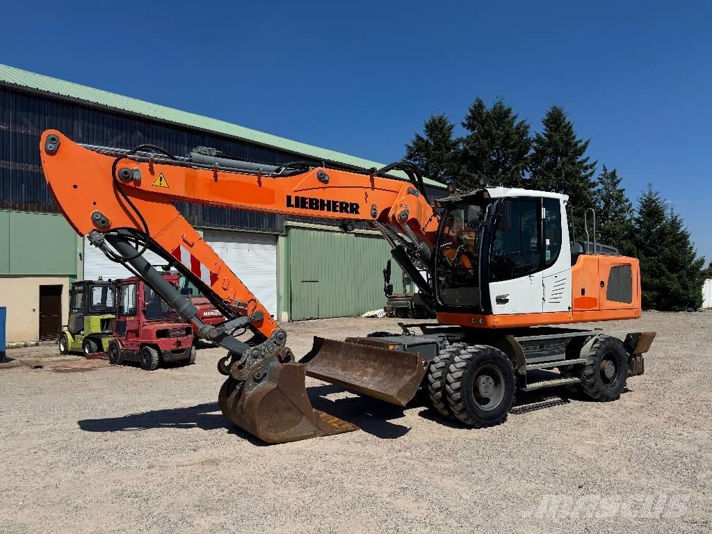 Liebherr A 920 Wheeled excavators