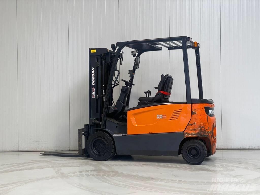 Doosan B30X-7 Electric forklift trucks