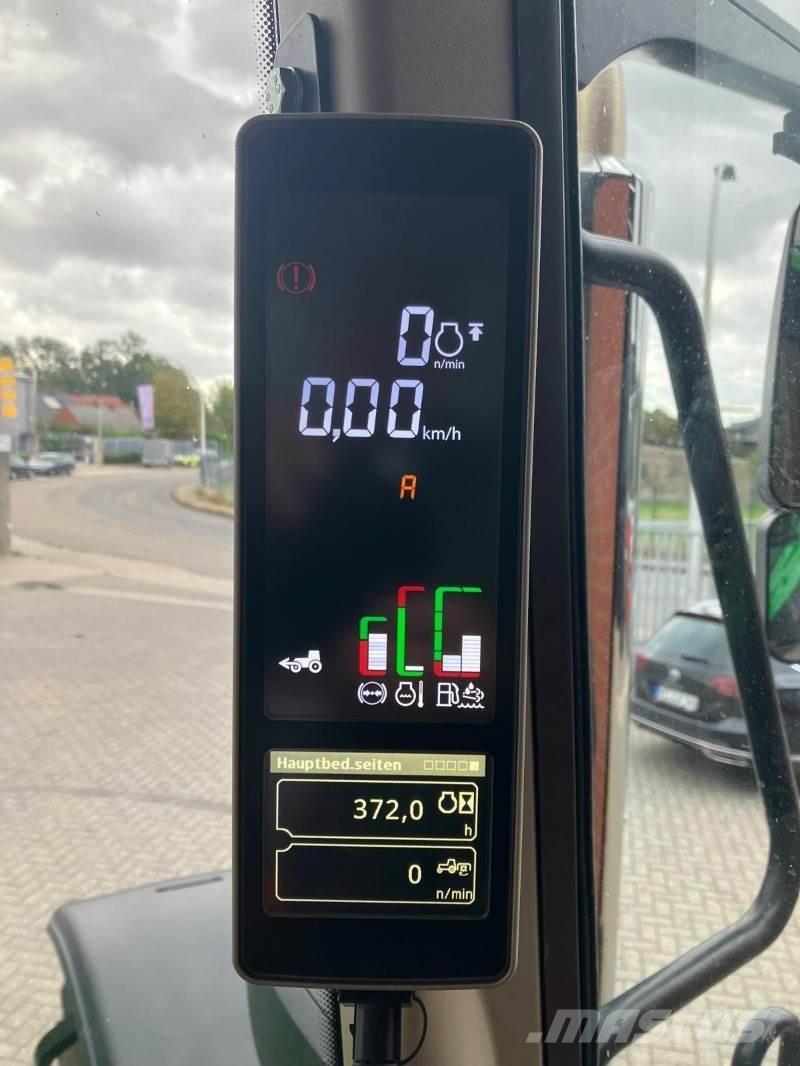 John Deere 6195M Tractors