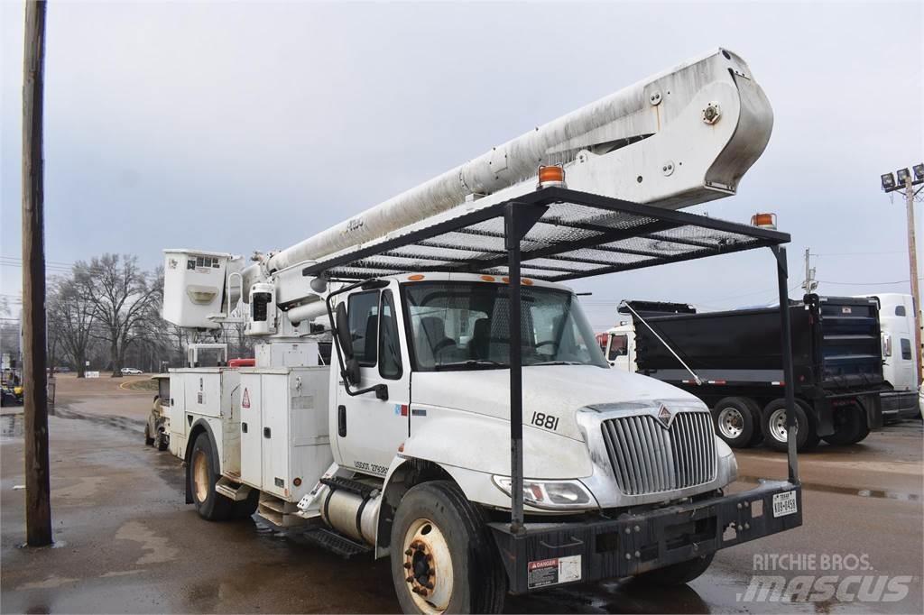 Altec AA55 Truck mounted platforms