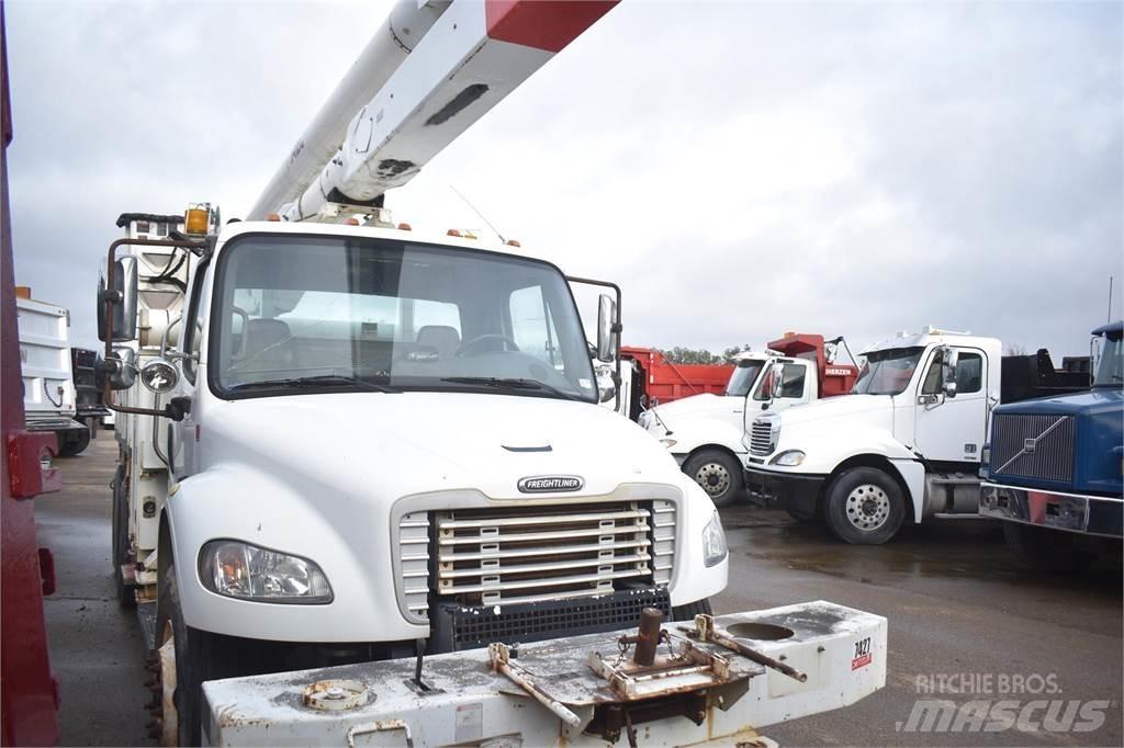 Altec AA755L Truck mounted platforms