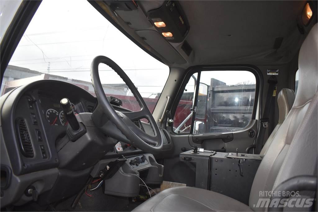Altec AA755L Truck mounted platforms
