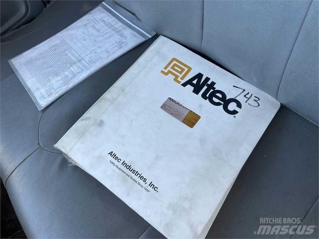 Altec AM55E Truck mounted platforms