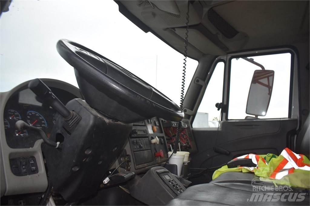Altec D3060ATR Truck mounted drill rig