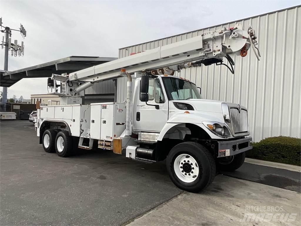Altec D4065BTR Truck mounted drill rig