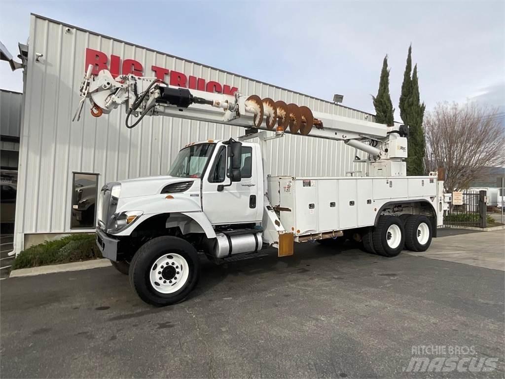 Altec D4065BTR Truck mounted drill rig