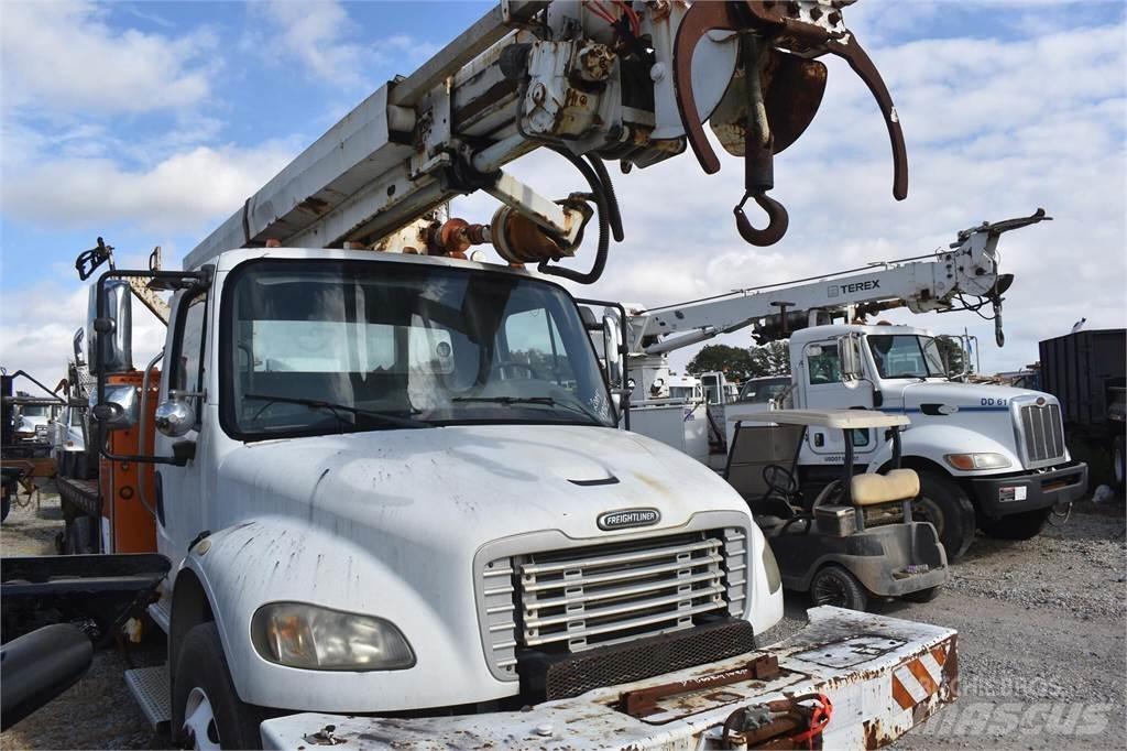Altec D945B Truck mounted drill rig
