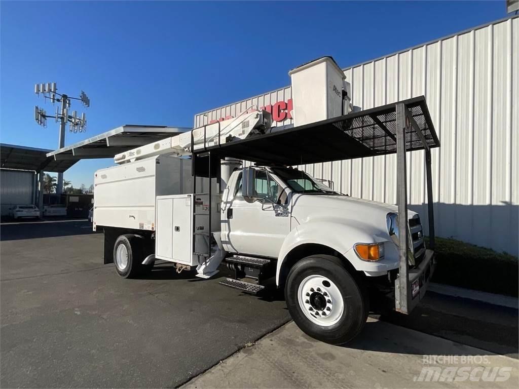 Altec LR756 FM Truck mounted platforms