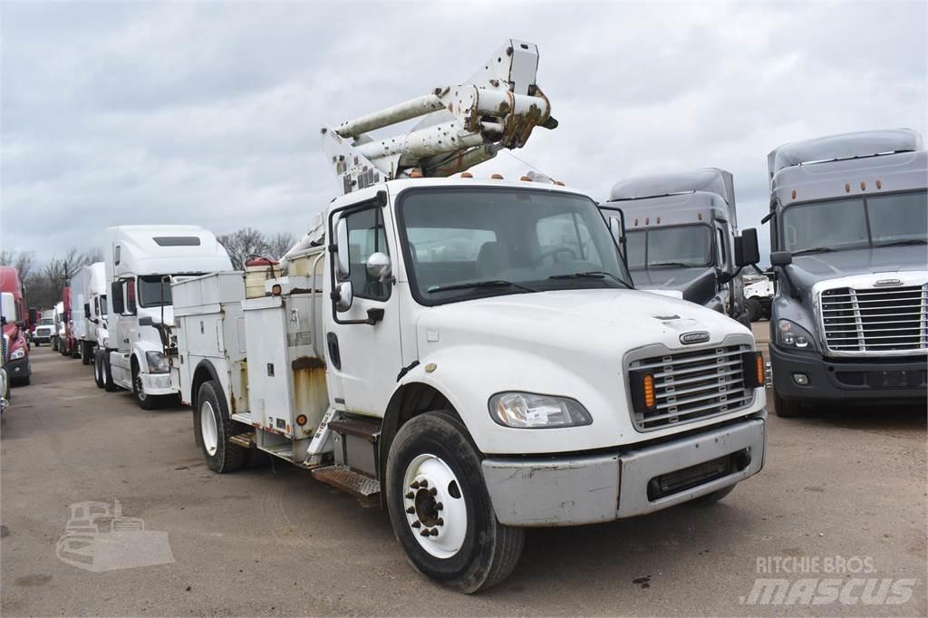 Altec TA41M Truck mounted platforms