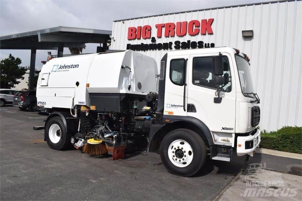 Autocar XPERT ACMD Sweeper trucks