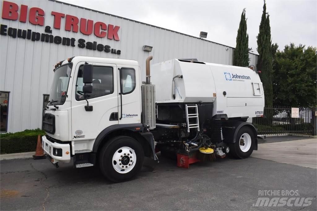 Autocar XPERT ACMD Sweeper trucks