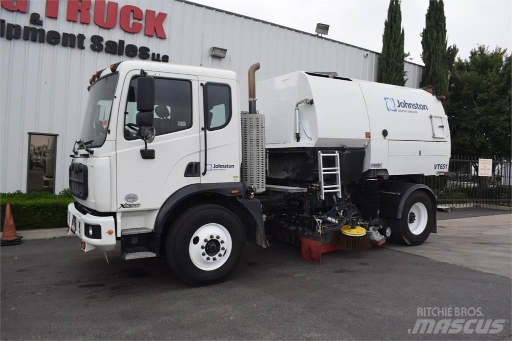 Autocar XPERT ACMD Sweeper trucks