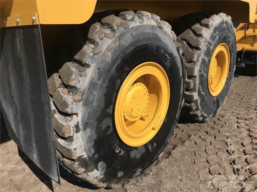 Bell B30E Water bowser