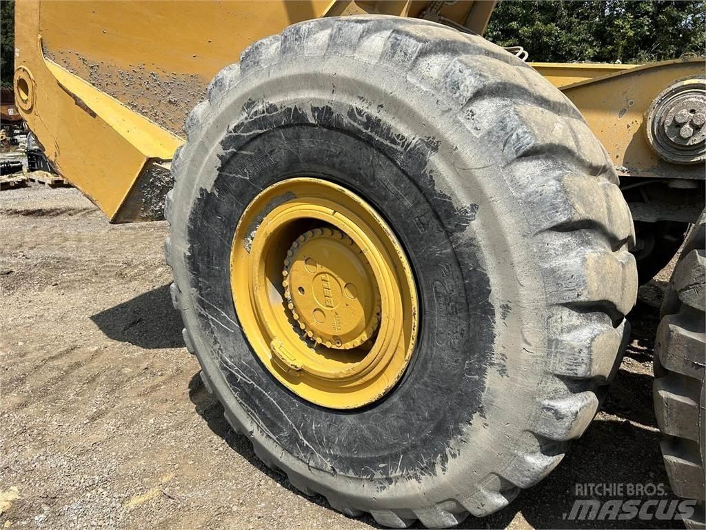 Bell B40E Articulated Haulers