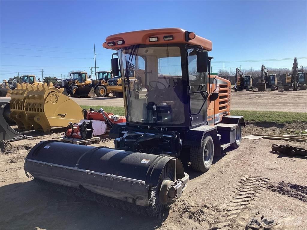 Broce FMJ470 Sweepers