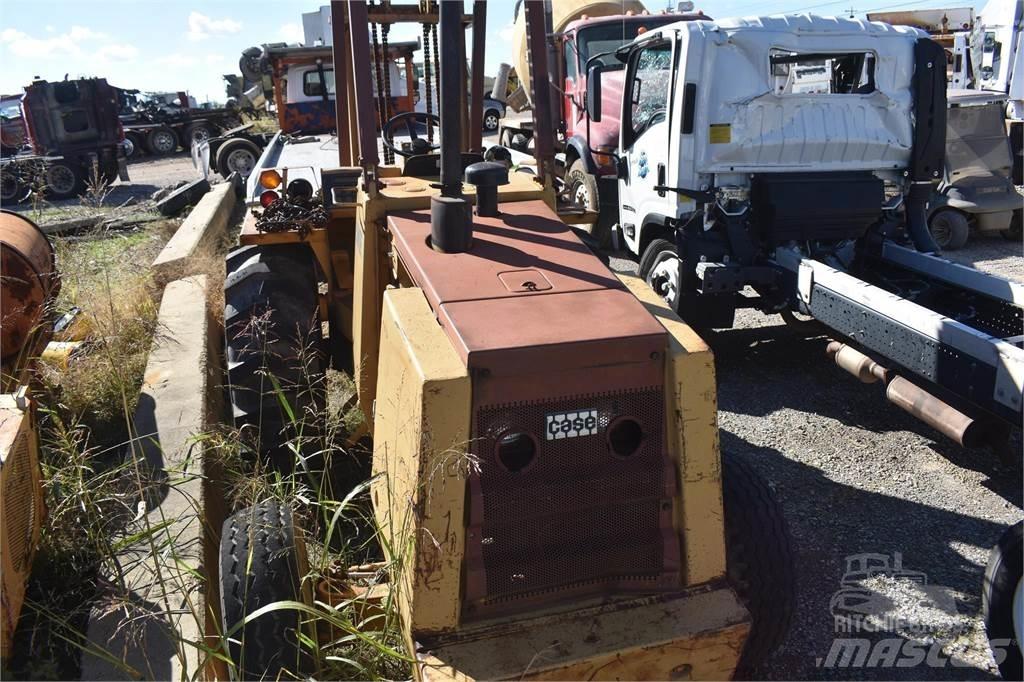 CASE 586E Rough terrain truck