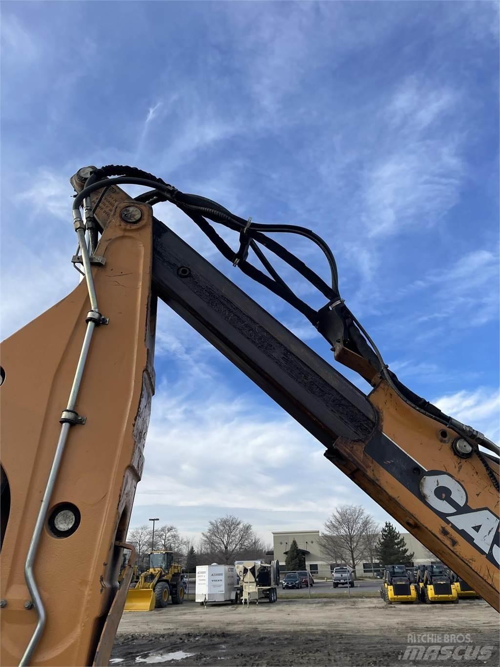 CASE 590SM II Backhoe